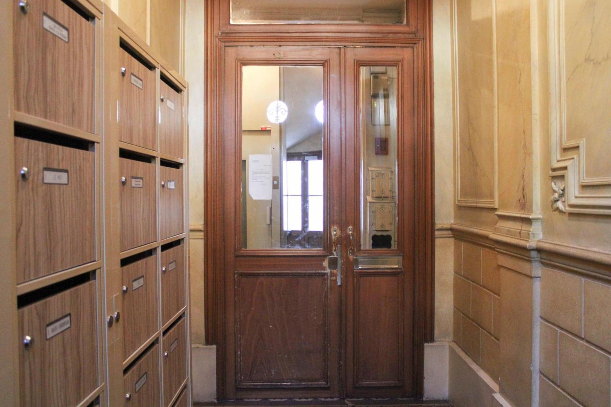 T3 For 5 In The 13th - Apartment *
