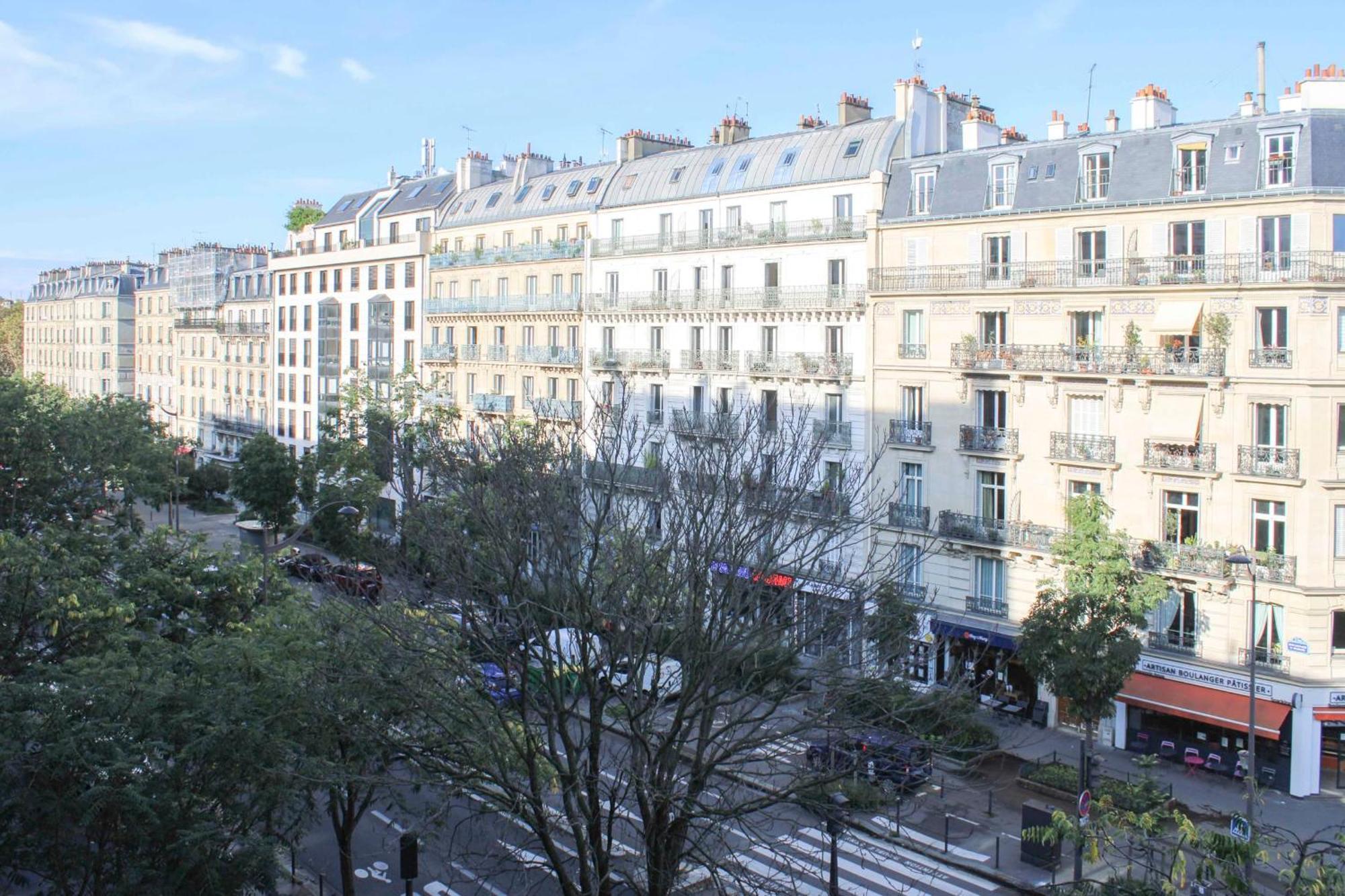 T3 For 5 In The 13th - * Paris